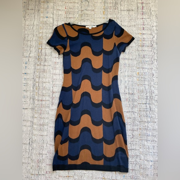 Boden - Abigail Retro Print Sweater Dress - Picture 3 of 5